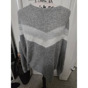 Nine West Sweater Size L EUC